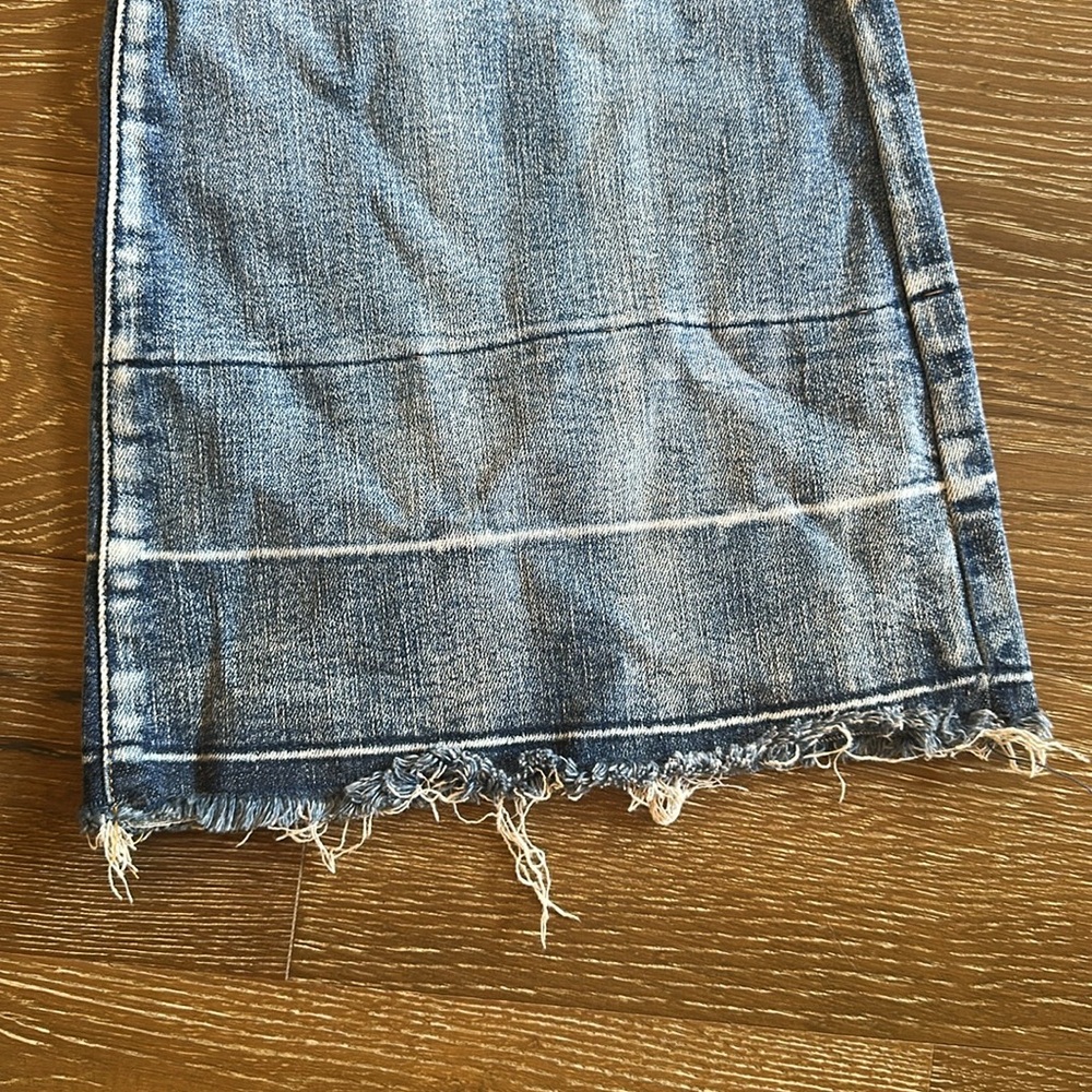 Judy Blue Flare Jeans - Picture 2 of 5